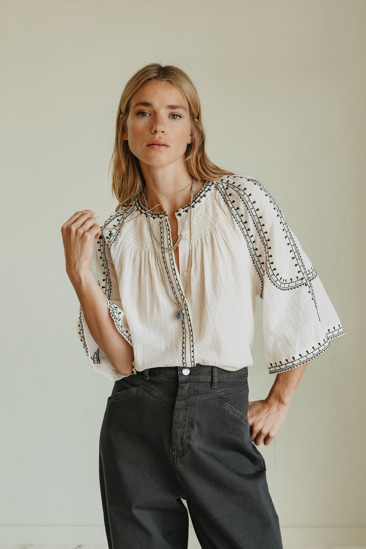 CLAUDIA - BLUSA MANGAS DE CAMPANA
