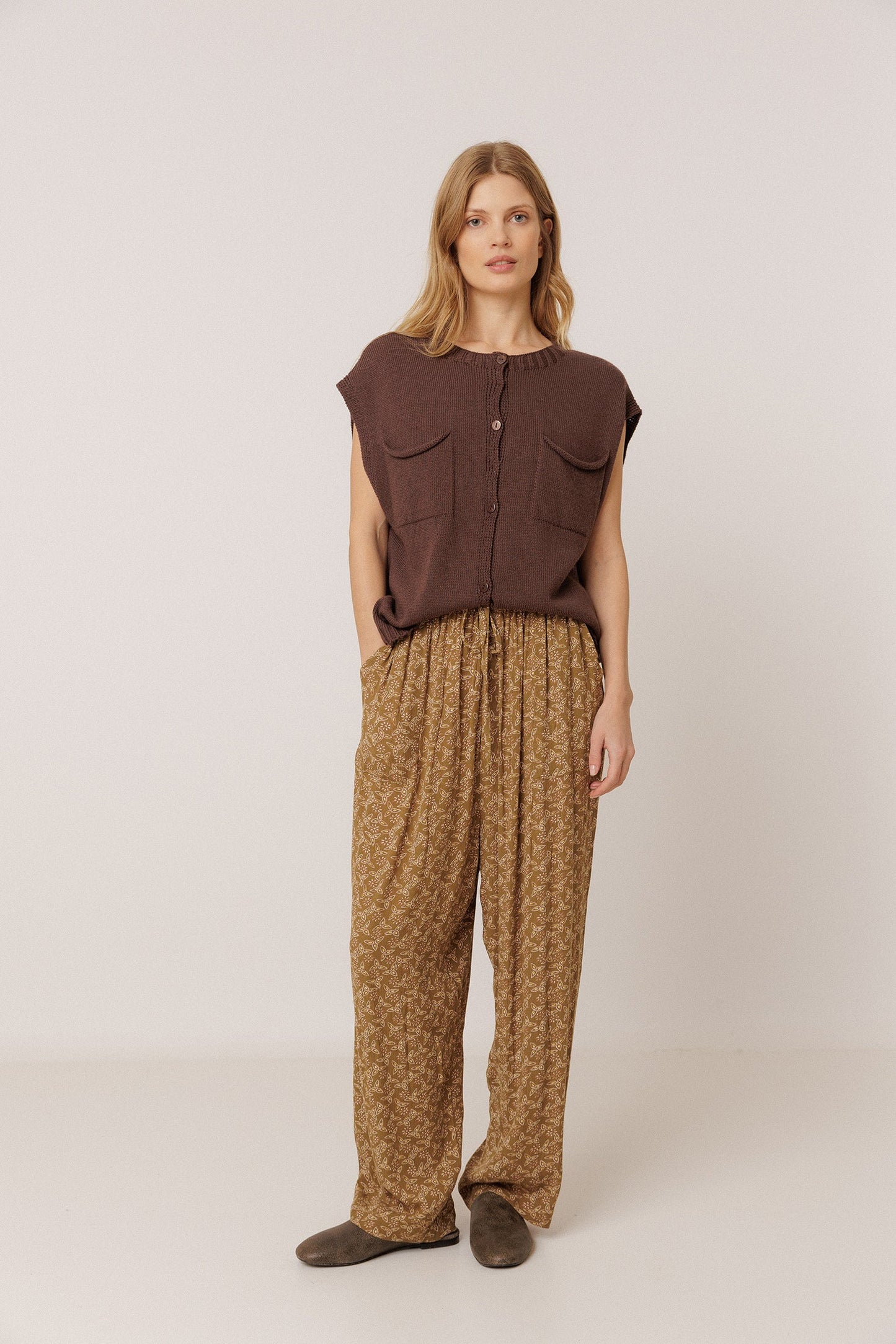 PANTALÓN FLUIDO ESTAMPADO